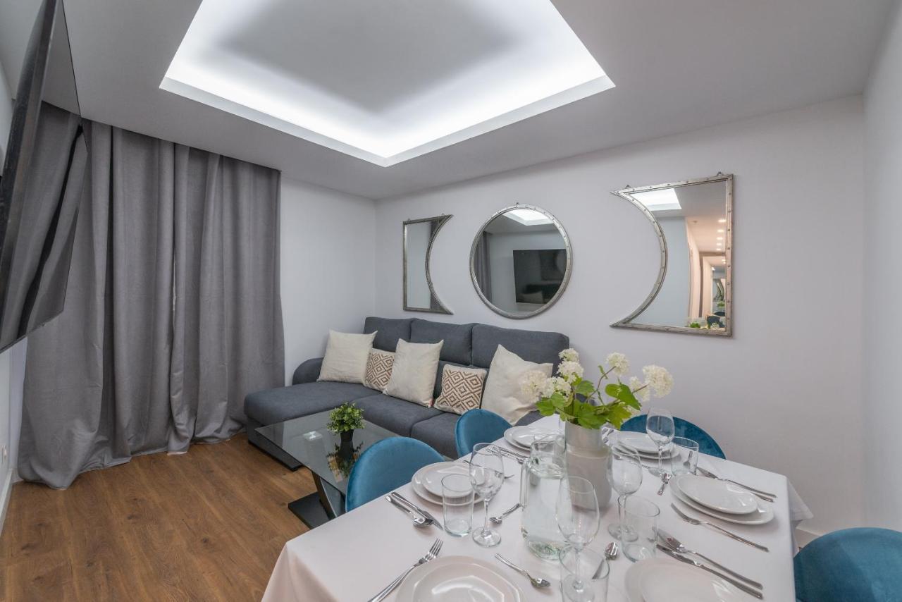 The Heart Of The City, Sol, By Monaro***** مدريد المظهر الخارجي الصورة