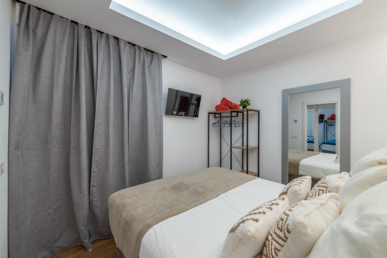 The Heart Of The City, Sol, By Monaro***** مدريد المظهر الخارجي الصورة